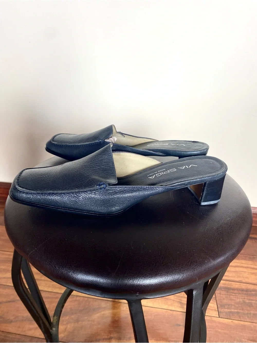 Via Spiga | Shoes | Via Spiga Black Leather Slip On Mule Sz  display picture 2